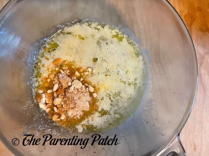 Nilla Wafers and Melted Butter for No-Bake Banana Cream Cheesecake 