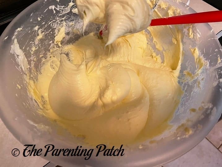 Pudding Mix and Cream Cheese for No-Bake Banana Cream Cheesecake 