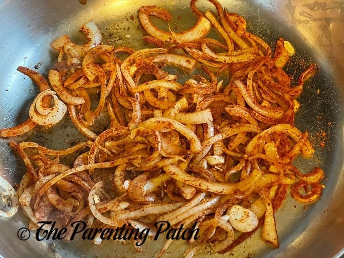 Garlic and Paprika for Creamy Paprika Pork