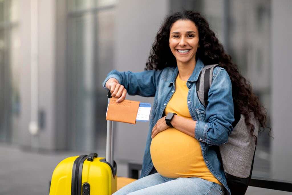 Woman travels while pregnant